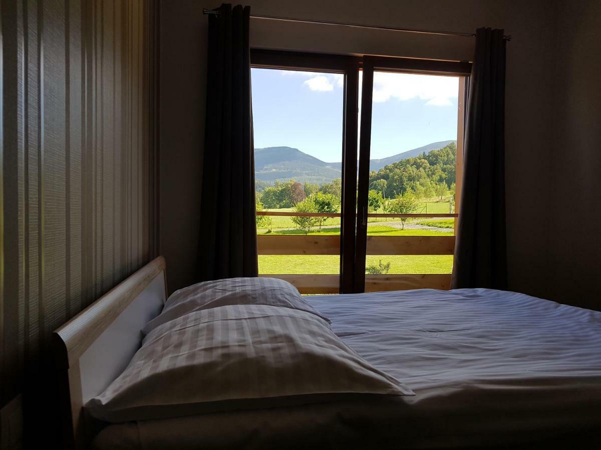 B&B Dom Z Bali Miłków Esterno foto